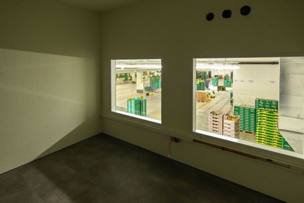 40004-coop-buero-7384A4A0B-16E4-B36C-4FC4-B6A97C13F8F8.jpg